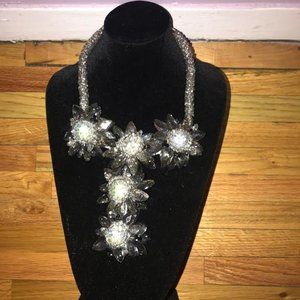 LONG CRYSTAL FLOWER NECKLACE